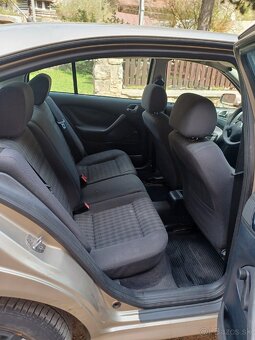 Škoda Octavia 1.6i 74kw - 8