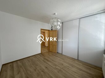 3 IZBOVÝ BYT PO KOMPLETNEJ REKON. S PARKOVACÍM MIESTOM, KLIM - 8