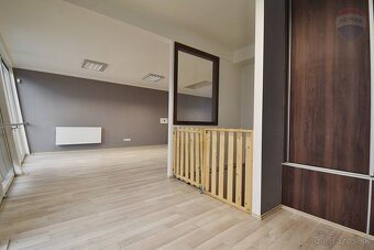 Na predaj nebytový priestor, 72 m2, vlastné parkovacie státi - 8
