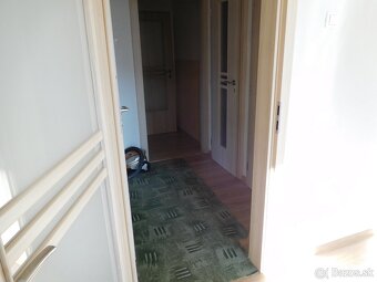 Nižšia cena - Prenájom -2 izb. byt v RD na Záskalí. - 8