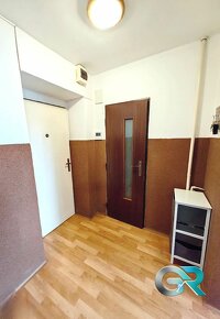 Ponúkame na predaj 2,5 izbový byt v meste Nemšová, príjemný  - 8