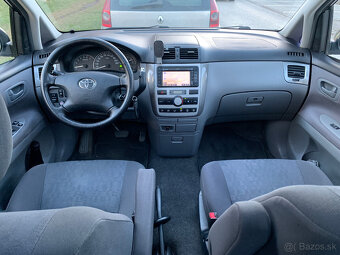 Toyota Avensis Verso 2.0 vvti LPG - 8
