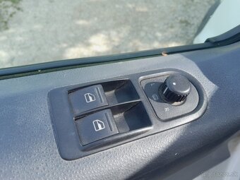 VW TANSPORTER T5 4MOTION - 8