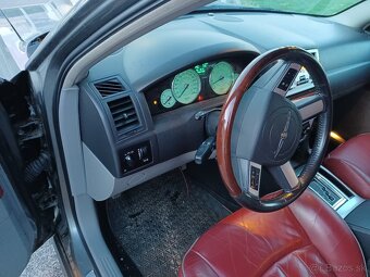 Chrysler 300C CRD, tourer - 8