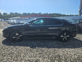 Renault Laguna 2.0 dCi 180k Bose - 8