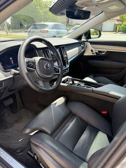 Volvo S90 B5 AWD (4x4), 173 kW + 10 kW Mild Hybrid - 8