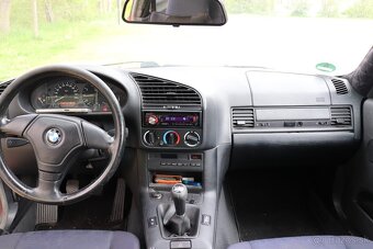 BMW E36 316i Coupe – originál stav, investičná príležitosť - 8