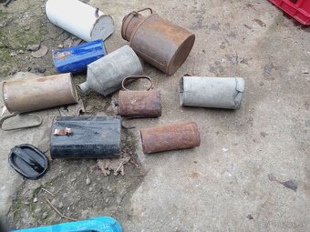 Olejničky.kopyto.nadoby.zamky - 8