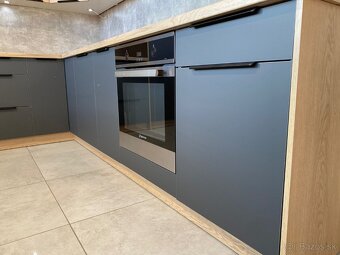 Kuchynská linka – SKLADOM - 8