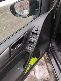 Volkswagen Golf 6 2,0TDI 81kw - 8