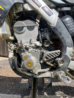Suzuki RMZ 250 - 8