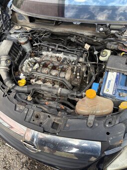 Opel corsa 1.3cdti - 8