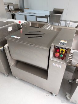 Miešačka mäsa 50L -35kg Miešačka mäsa Miešačka klobás - 8