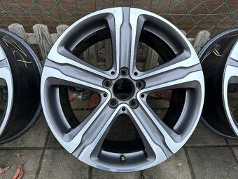 Disky R18 5x112 8Jx18H2 ET38 - 8