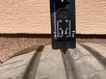 Letné pneu Falken 215/55 R17 - 8