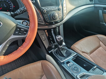 Predám Hyundai i40 CRDi 1,7 Comfort, r.v. 11/2012, - 8