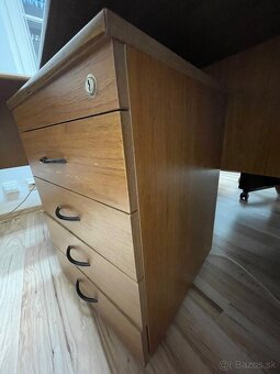 Predám kancelársky nábytok - 8