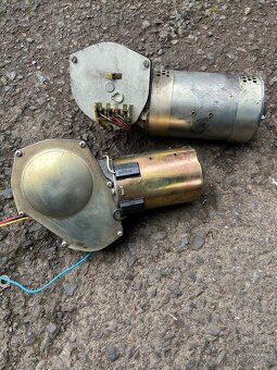 Motorčeky kúrenia, stieračov, na maják - 8