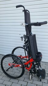 invalidny vozík 40cm s elektrickou vertikalizaciou - 8