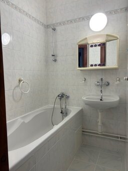 2-IZB. BYT 67m2 TEHLA, ZBOROVSKÁ ULICA, JUH - 8