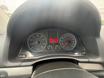 Vw golf 5 benzín 2008 - 8