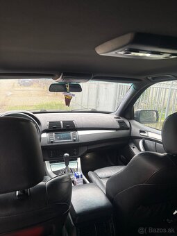 BMW X5 4.4 - 8