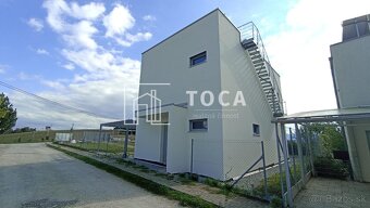 TOCA real - predaj - štýlový dvojpodlažný RD v obci Hôrky - 8