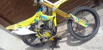 RMZ 450 2022 - 8