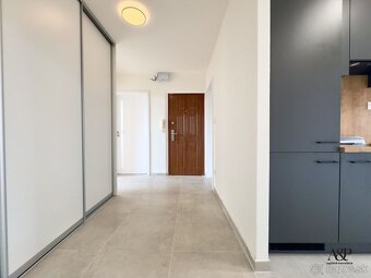 KOMPLETNE REKONŚTRUOVANÝ 3 IZBOVÝ BYT, 66M2, HOSPODÁRSKA UL. - 8