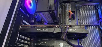 Ryzen 5 7600X, DDR5 16GB Ram, NVME 1TB, RX 6700XT 12GB - 8