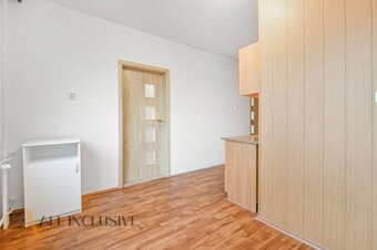 ALL INCLUSIVE I NA PRENÁJOM VEĽKÝ 2 IZBOVÝ BYT NA UL. JAZERN - 8