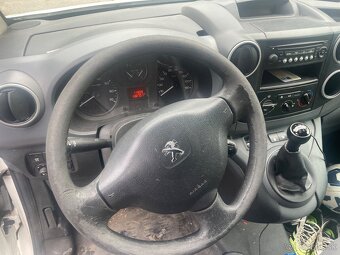 Peugeot Partner - 8