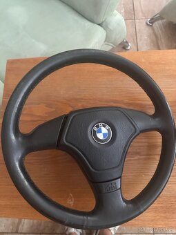 Volant BMW - 8
