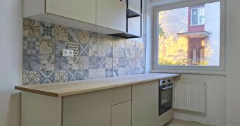 Kompletne zariadený moderný 2-izbový byt v Ilave - 8