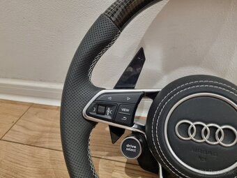 AUDI R8 VOLANT SPORTOVY -- START/STOP - DRIVE SELECT - 8