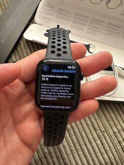 Apple watch 7 45mm Nike edícia - 8