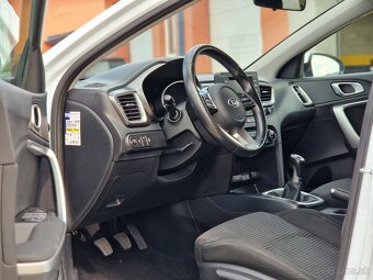 Kia Ceed 1.4 MPI Silver Odpočet DPH - 8