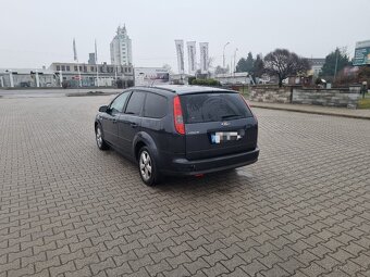 Ford focus 1.6 85kW - 8