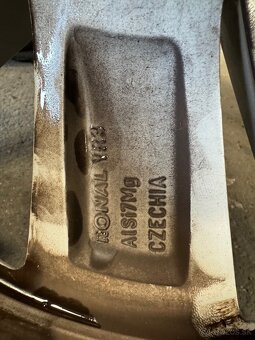 Škoda Karoq R17 3ks - 8