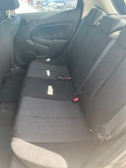 Mazda 2 - 8
