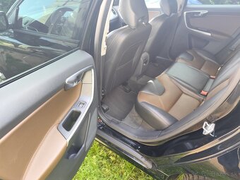 XC60 2015. 140kw. 2.0diesel - 8