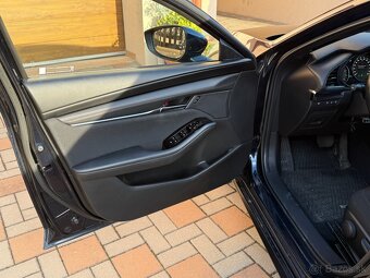 Mazda 3 2.0 Skyactiv G122 A/T – výbava Plus, 2020, 76k km - 8