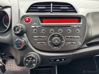 Honda Jazz 1,2i-VTEC 5MT COOL - 8