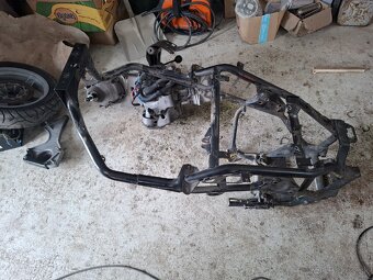 malaguti spidermax 500 nahradné diely - 8