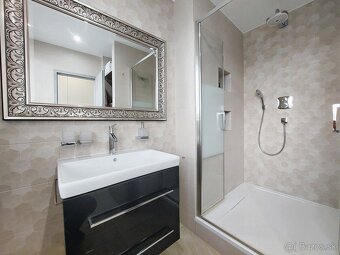 EXKLUZÍVNE Elegantný 3+1 izbový byt, výhľady, TOP loka - 8