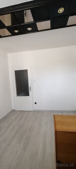 Kiadó 4 szobás lakás / Prenájom 4 izbový byt / Komárno - 8