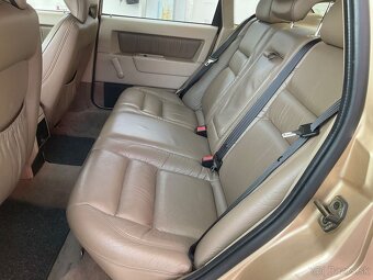 Volvo 850 2,5 benzin bez korozie zo Španielska rok 1995 - 8