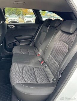 Kia Ceed SW 1.6 CRDi 136k Gold A/T - 8