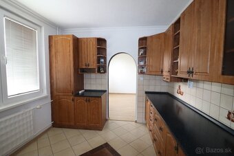 Rezervované. Predáme 3 - izbový byt v Topoľčanoch - 8