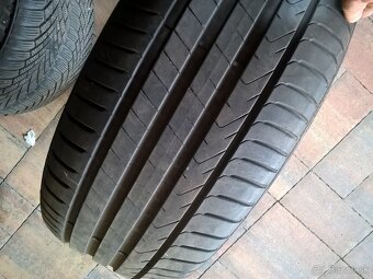 4 ks LETNÉ 255/45 R19 100V PIRELLI 2023 cca 6-7mm 200-€/sada - 8